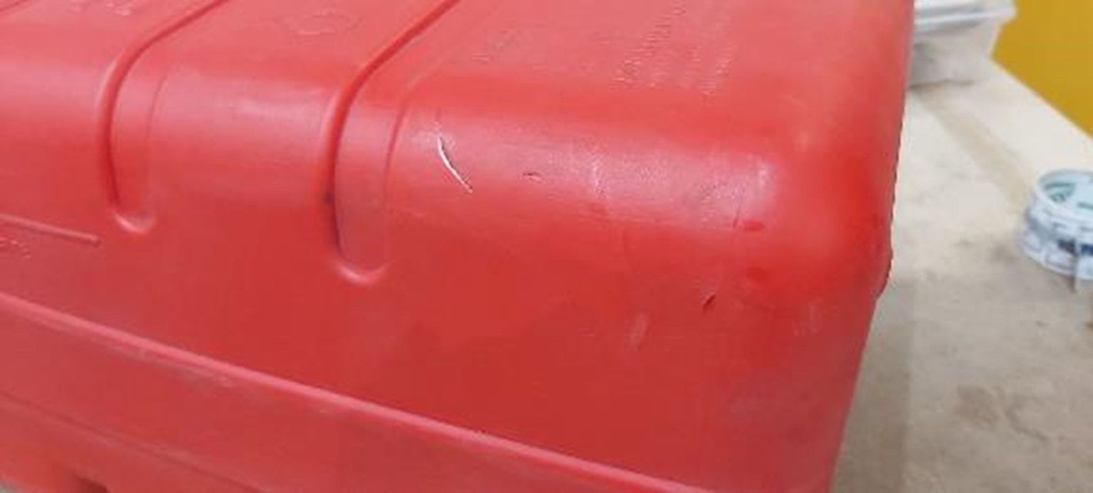 Купить Бак топливный "Экстрим" с коннектором Yamaha, 24 л уцененный Технохим bak_ekstrim_24_utsenka 7ft.ru в интернет магазине Семь Футов