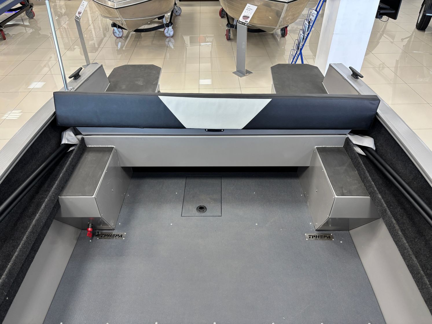 Купить Моторная лодка, Триера 460 BR_new, серый с Suzuki DF50ATL KITTR37 7ft.ru в интернет магазине Семь Футов
