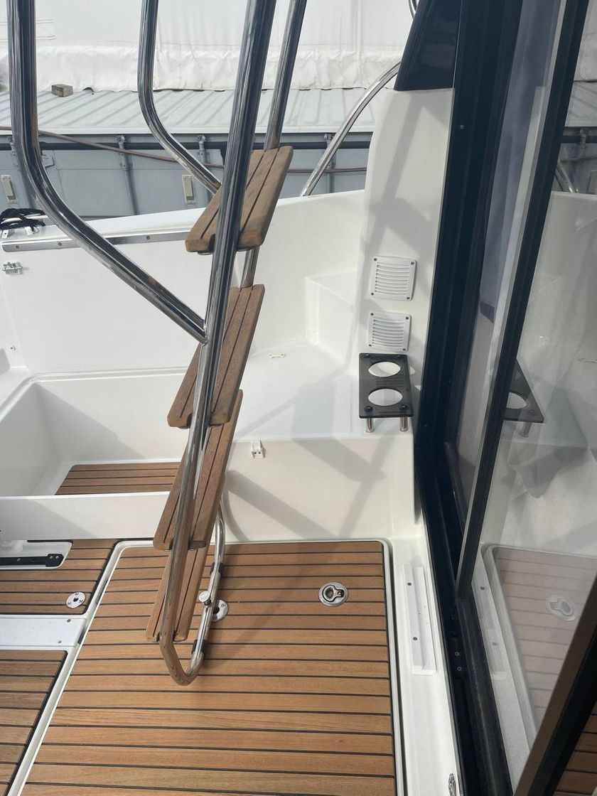 Купить Катер Jeanneau Merry Fisher 1095 FLY с моторами 300 л.с. KITMF10 7ft.ru в интернет магазине Семь Футов