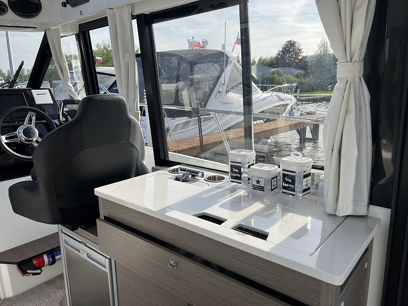 Купить Катер Merry Fisher 895 S2 с моторами 2х225 Jeanneau KITMF12 7ft.ru в интернет магазине Семь Футов