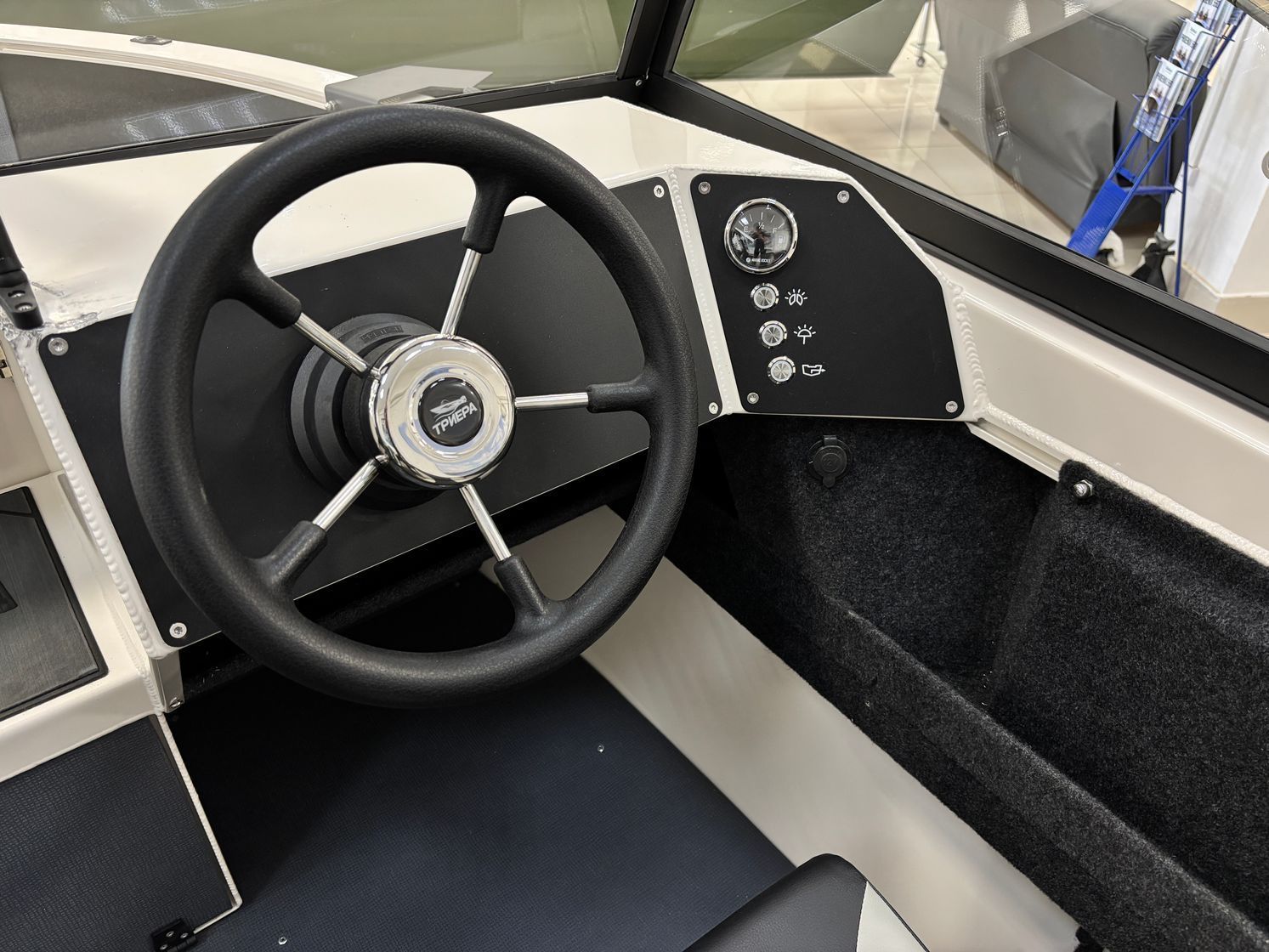 Купить Моторная лодка, Триера 460 FISH_new, белый с Suzuki DF50ATL KITTR66 7ft.ru в интернет магазине Семь Футов