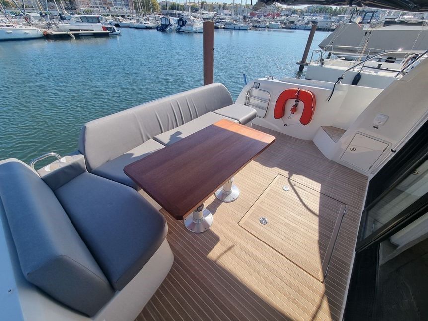 Купить Катер Prestige 420 S KITPR001 7ft.ru в интернет магазине Семь Футов