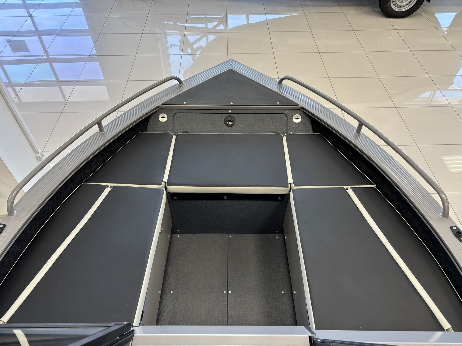 Купить Моторная лодка, Триера 460 BR_new, серый с Suzuki DF50ATL KITTR37 7ft.ru в интернет магазине Семь Футов