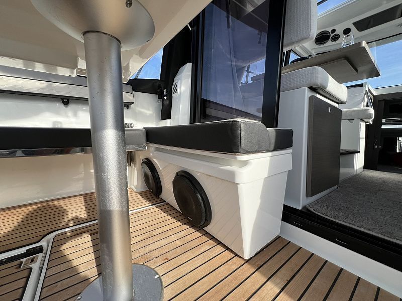 Купить Катер Merry Fisher 895 S2 с моторами 2х225 Jeanneau KITMF12 7ft.ru в интернет магазине Семь Футов