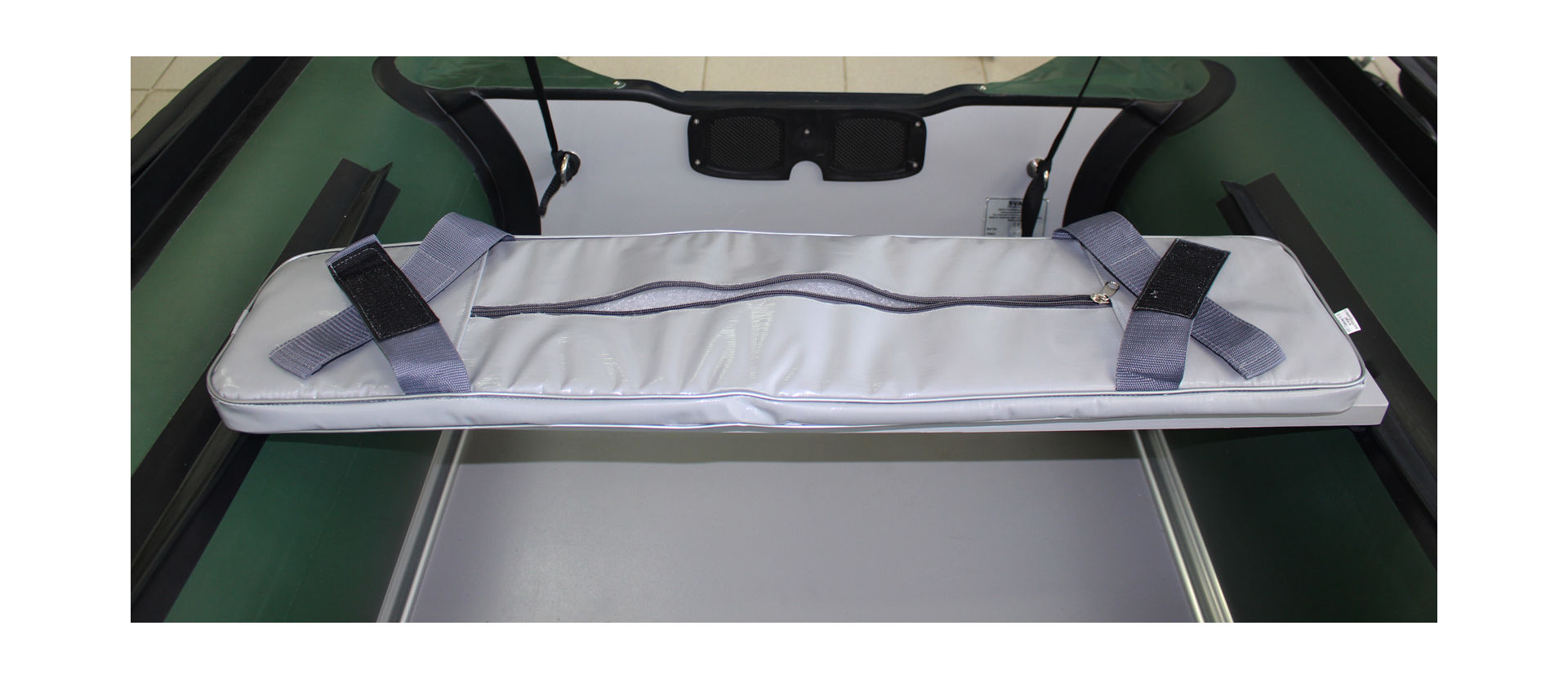 Купить Накладка мягкая на сиденье, ПВХ, 940х240 мм SPASS nakladka_940_240_pvkh 7ft.ru в интернет магазине Семь Футов