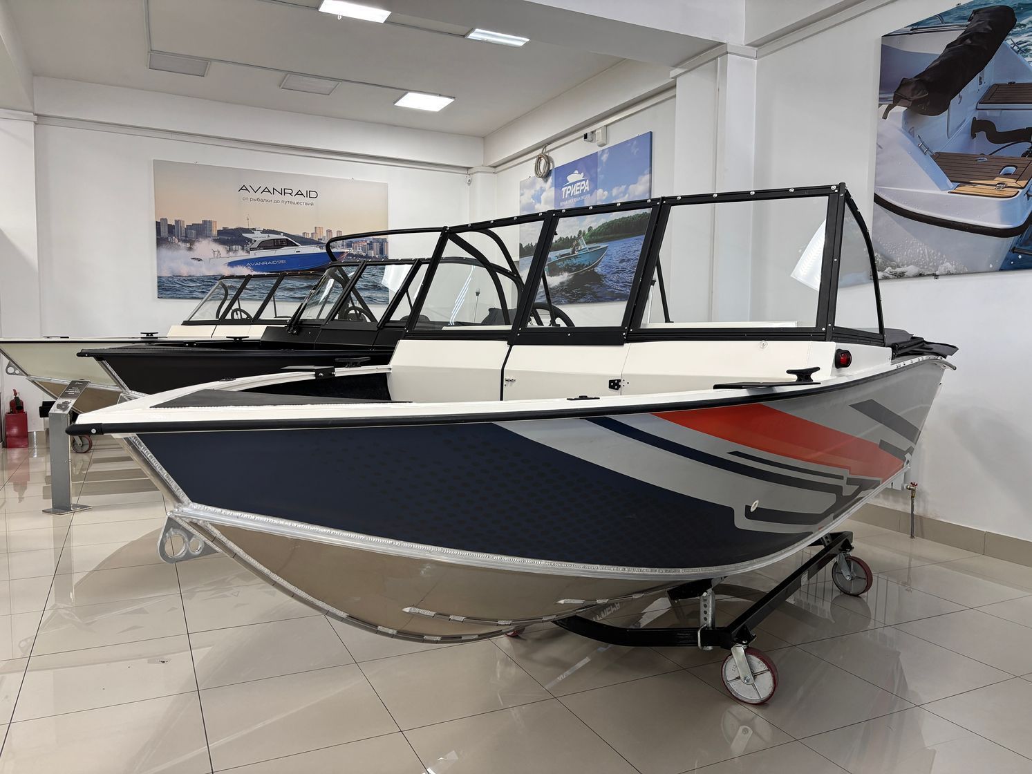 Купить Моторная лодка, Триера 460 FISH_new, белый с Suzuki DF50ATL KITTR66 7ft.ru в интернет магазине Семь Футов