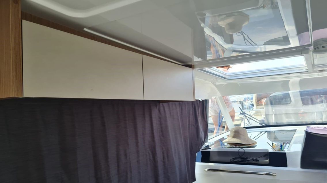 Купить Катер Beneteau Antares 11 с Suzuki 2хDF300BTXX KITBA004 7ft.ru в интернет магазине Семь Футов