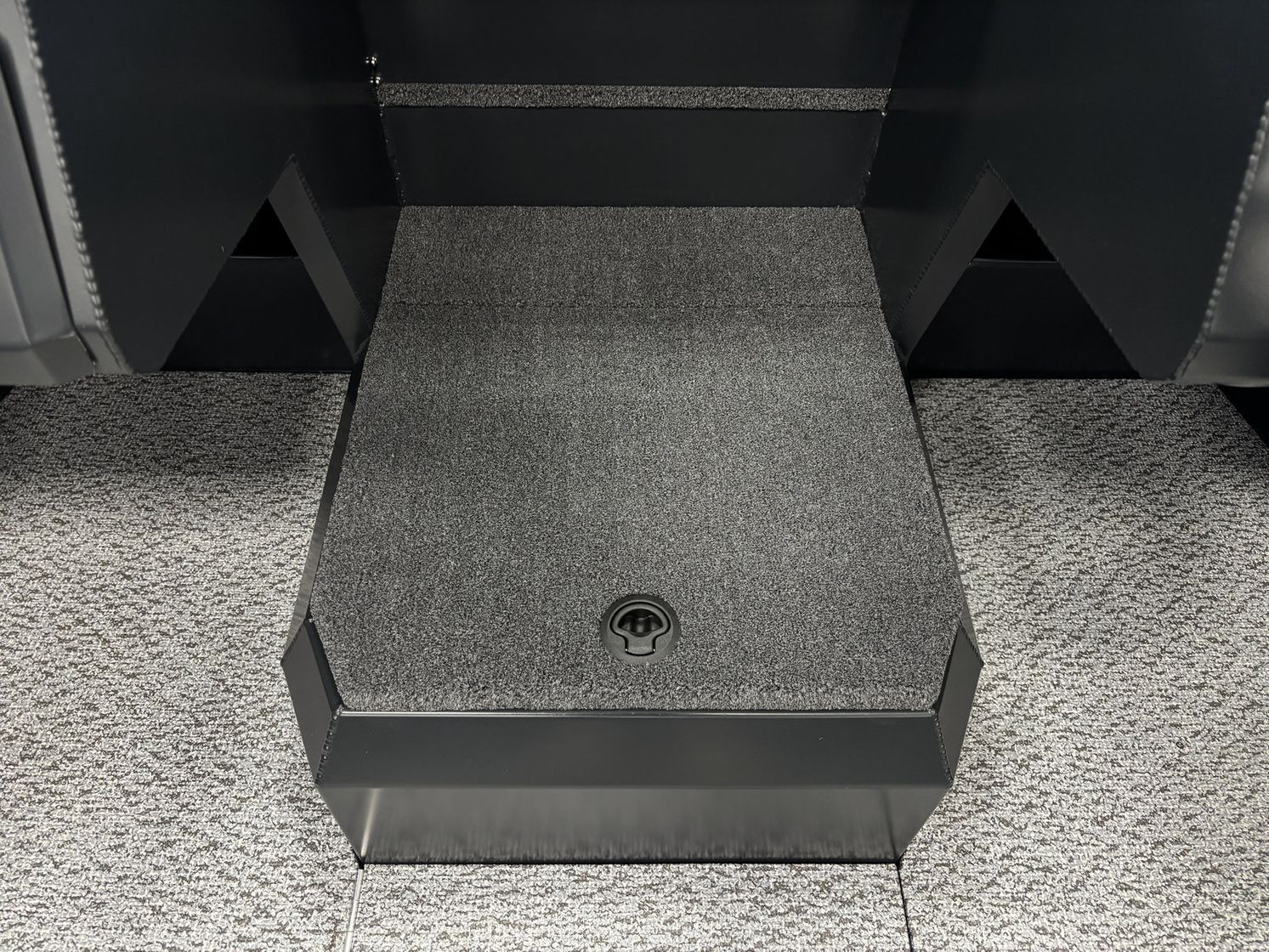 Купить Моторная лодка, Xstream 470, графит X470_graphite 7ft.ru в интернет магазине Семь Футов