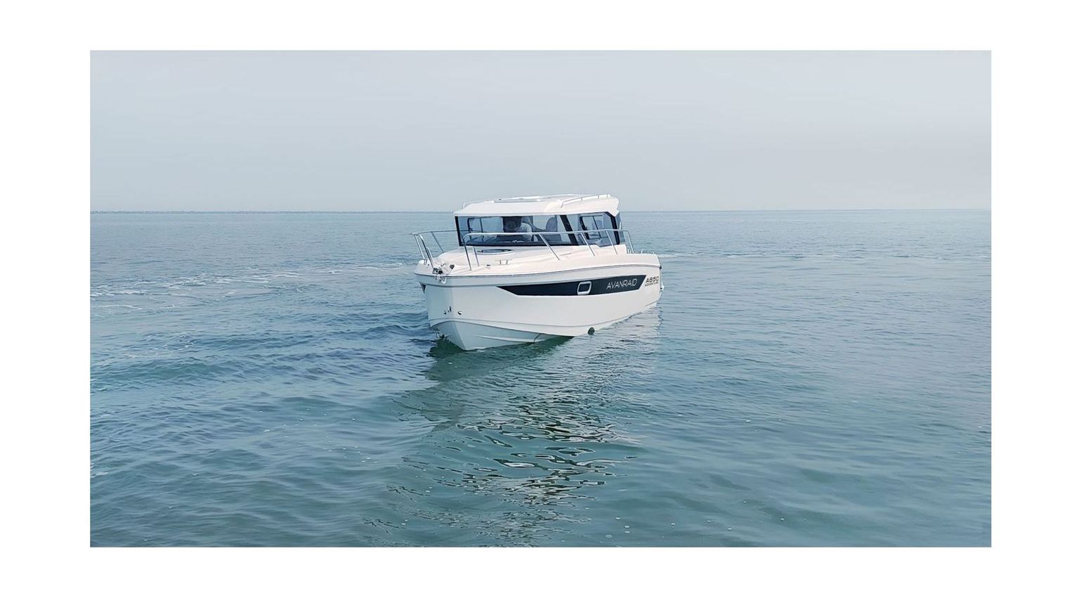 Купить Катер AVANRAID A850 ADVENTURE с Suzuki DF325ATX KITA850A325S 7ft.ru в интернет магазине Семь Футов