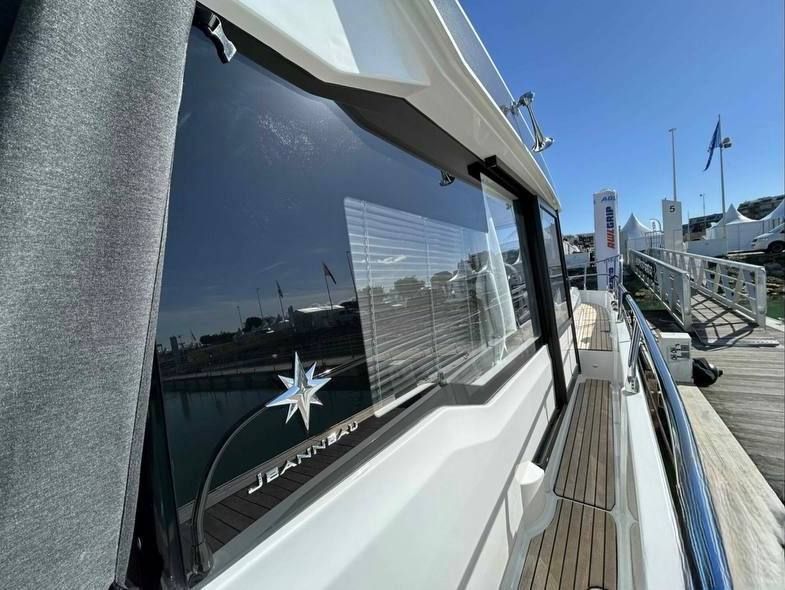Купить Катер Jeanneau Merry Fisher 1295 COUPE с моторами 300 л.с. KITMF11 7ft.ru в интернет магазине Семь Футов