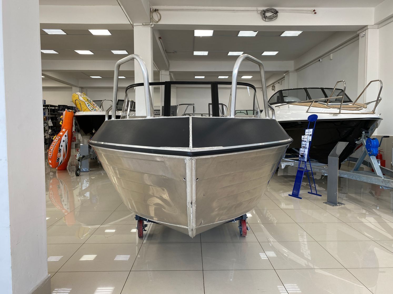 Купить Моторная лодка, Тактика 460 DC с Suzuki DF50ATL KITTK17 7ft.ru в интернет магазине Семь Футов