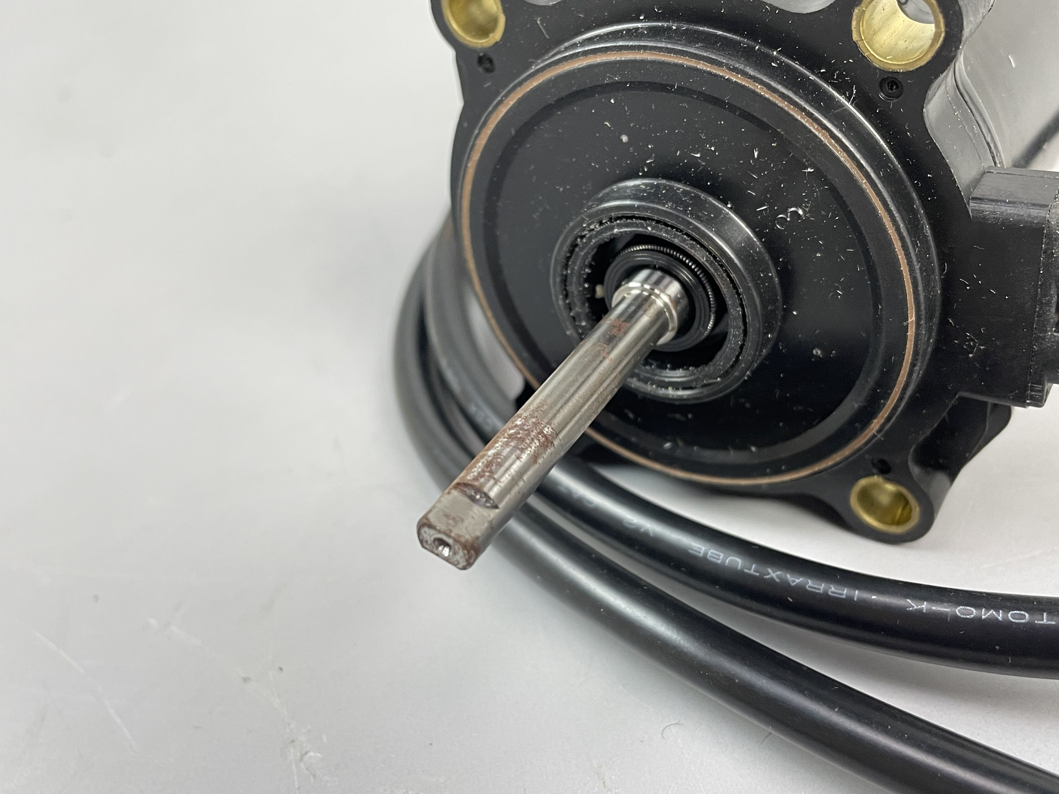 Купить Электромотор гидроподъемника Yamaha 40/50, уценённый 6H5438800900 utsenka 7ft.ru в интернет магазине Семь Футов