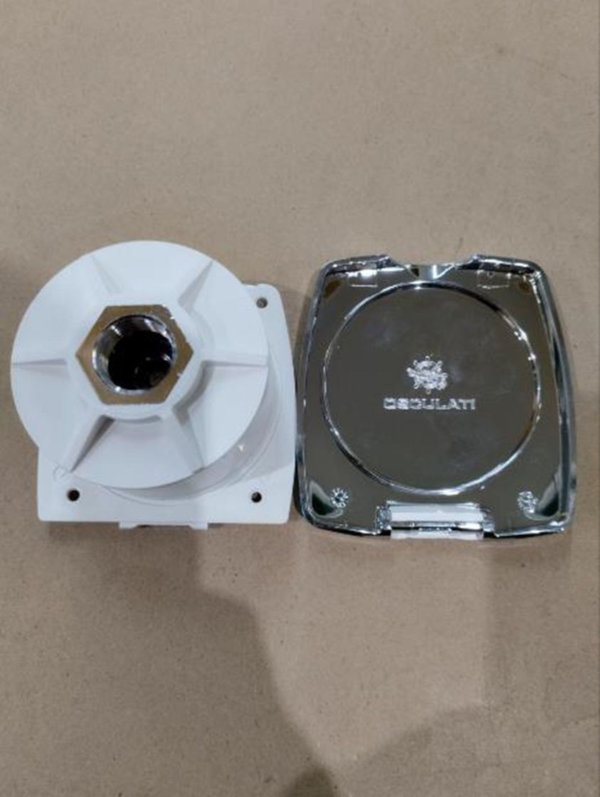 Купить Короб с быстроразъемным штуцером, квадратный, хромированный уцененный Osculati 16.441.38 utsenka 7ft.ru в интернет магазине Семь Футов