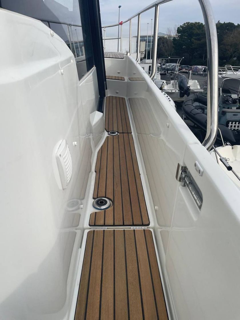 Купить Катер Jeanneau Merry Fisher 1095 FLY с моторами 300 л.с. KITMF10 7ft.ru в интернет магазине Семь Футов
