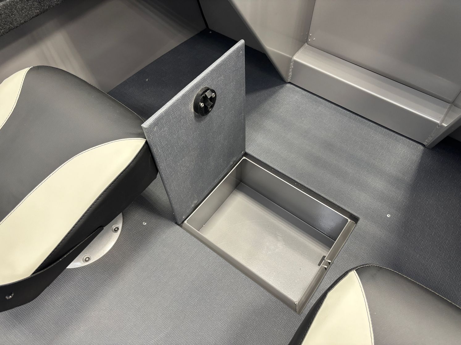 Купить Моторная лодка, Триера 460 BR_new, серый TR460BR_new_grey 7ft.ru в интернет магазине Семь Футов