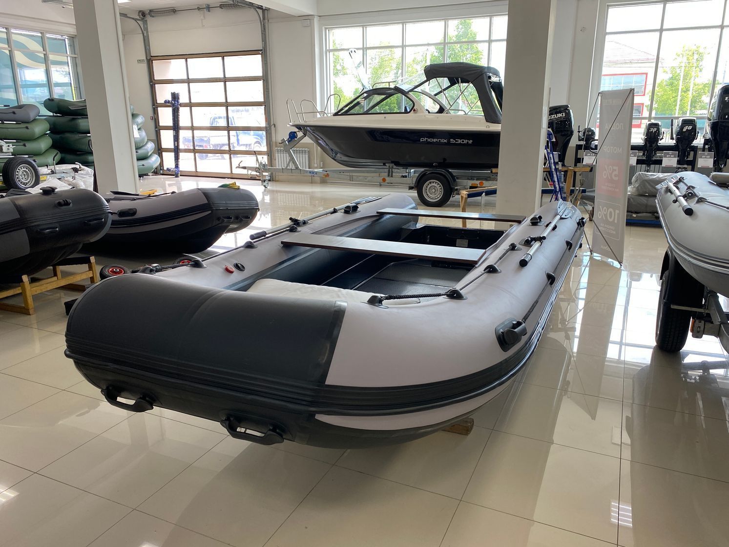 Купить Лодка РИБ (RIB) RiverBoats RB 430, черно-серый, накладка на рундук, утка, корпус графит RBRIB430-N-U-BGG 7ft.ru в интернет магазине Семь Футов