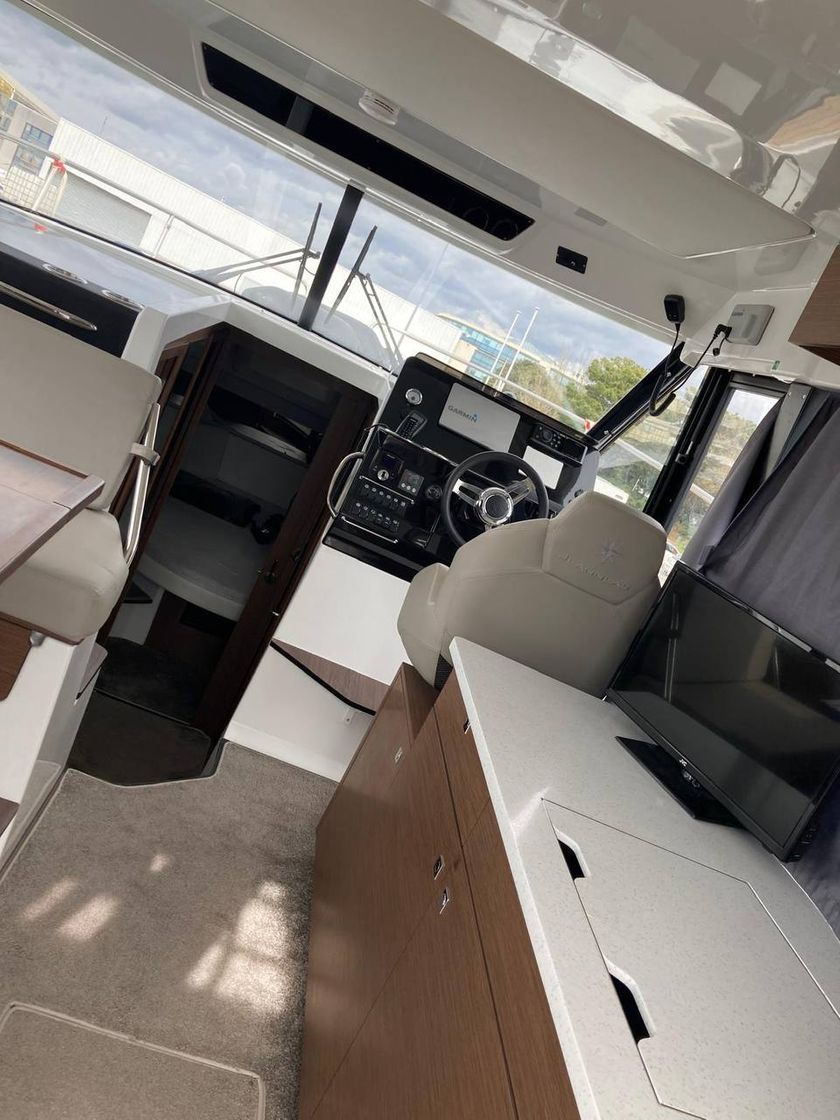 Купить Катер Jeanneau Merry Fisher 1095 FLY с моторами 300 л.с. KITMF10 7ft.ru в интернет магазине Семь Футов
