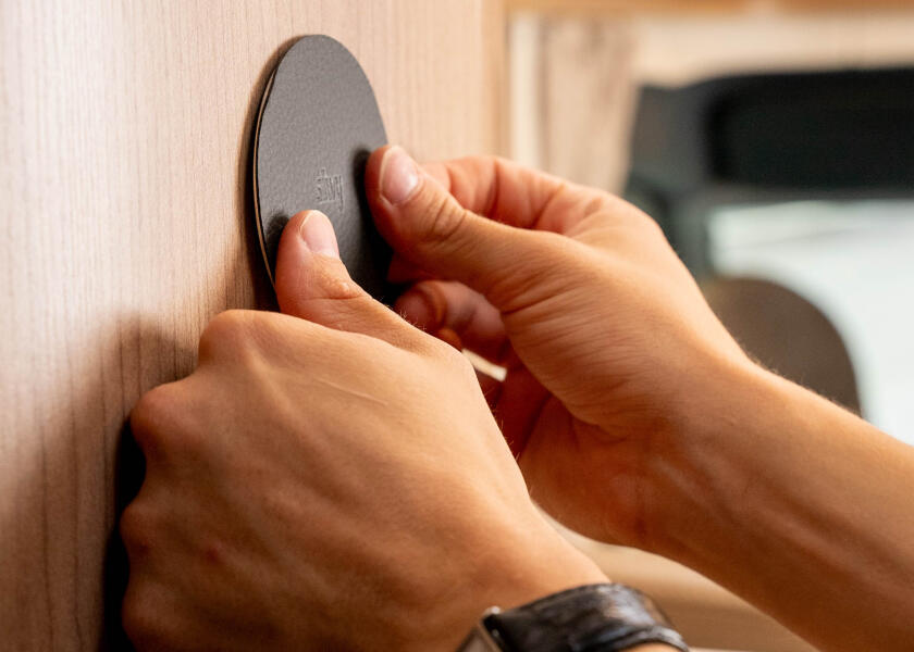 Купить SILWY Magnet-Leuchte PORTOFINO inkl. Platzset und Klebepad 33593-bvs 7ft.ru в интернет магазине Семь Футов