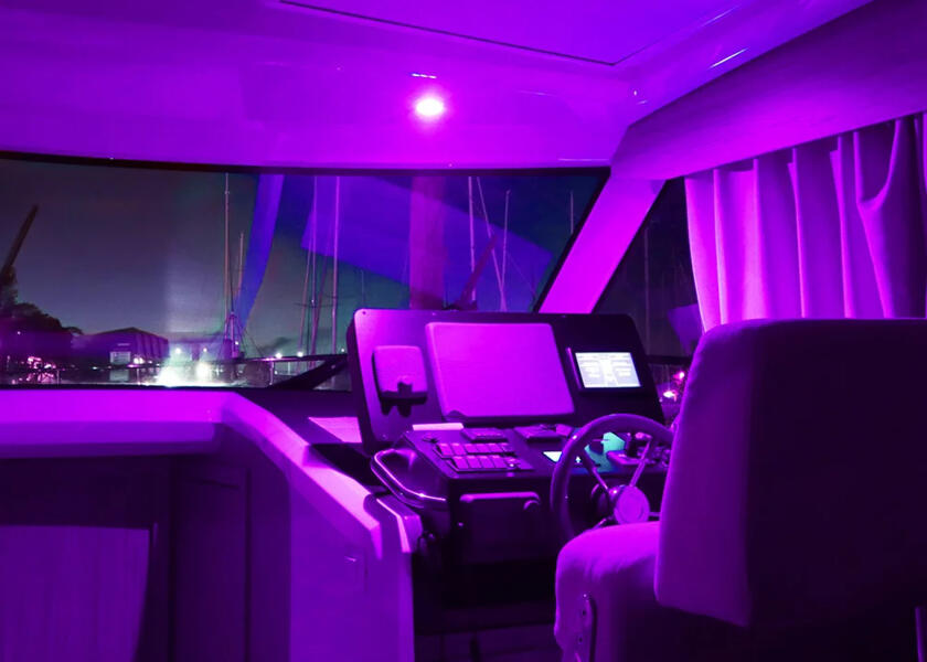 Купить HELLA MARINE APELO LED75 RGB/W Overhead Light / stainless steel 33784-bvs 7ft.ru в интернет магазине Семь Футов