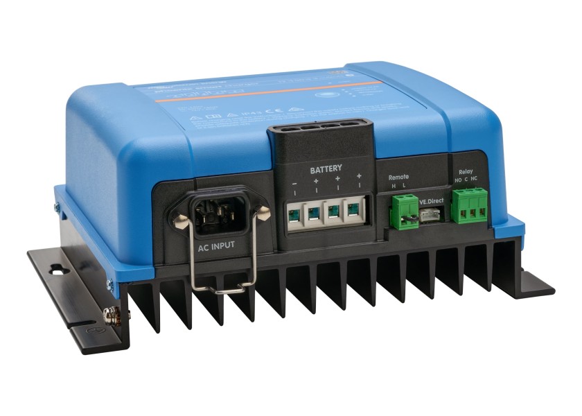 Купить VICTRON PSC241653085 Зарядное устройство PHOENIX SMART IP43 24В/16А/3 выхода 7ft.ru в интернет магазине Семь Футов