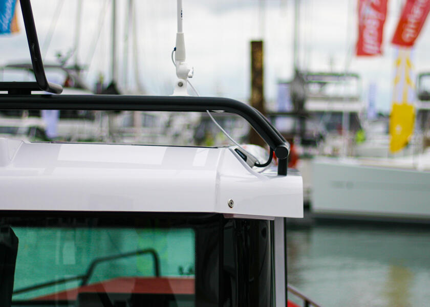 Купить Кабельный проход через палубу из серого водонепроницаемого пластика IP68 Scanstrut DS-H10 6-10 мм с горизонтальным выходом 7ft.ru в интернет магазине Семь Футов