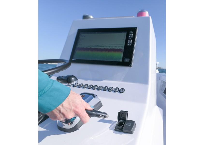 Купить Панельная розетка Scanstrut Flip Pro Multi SC-MULTI-F1 10–30В 6А USB-C/12В посадочный ⌀32мм водонепроницаемая устойчивая к УФ-излучению 7ft.ru в интернет магазине Семь Футов