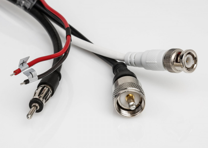 Купить Сплиттер Glomex RA201 для подключения VHF/AIS/AM-FM к VHF антенне, Osculati 29.448.00 7ft.ru в интернет магазине Семь Футов