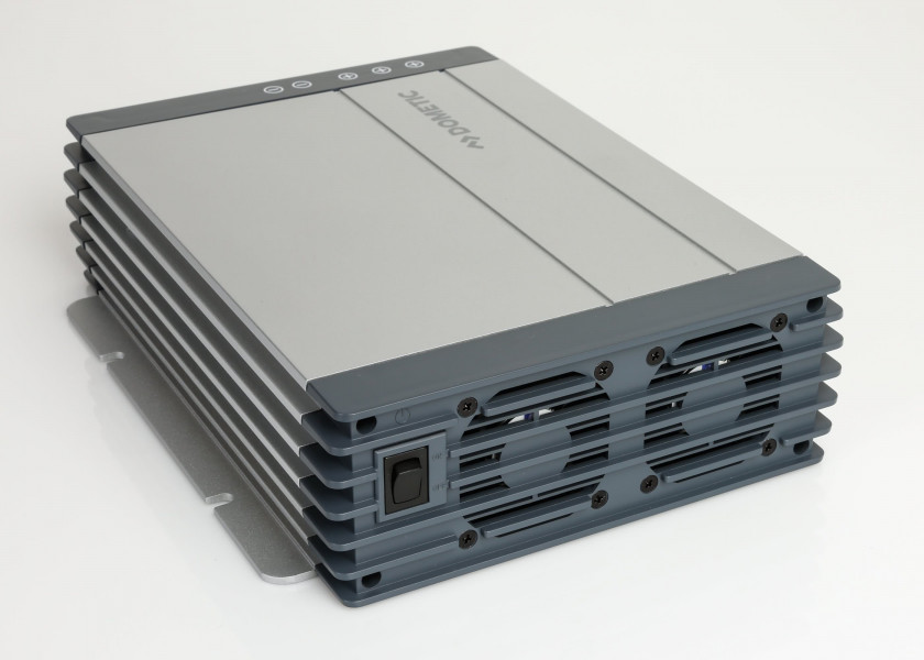 Купить Зарядное устройство IU0U Dometic PerfectCharge MCA 1250 9600000031 208.5 x 75 x 283 мм 50 A 12 В 7ft.ru в интернет магазине Семь Футов