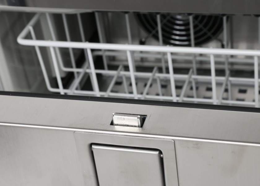 Купить ISOTHERM 3065BG2C00000 DR65 INOX Холодильник с выдвижным ящиком/выдвижной 7ft.ru в интернет магазине Семь Футов