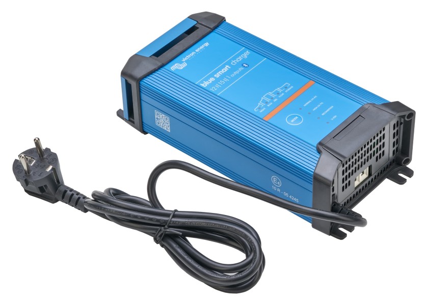 Купить Victron energy BPC121542002 Blue Smart IP22 12/15 1 Output зарядное устройство Голубой Blue 7ft.ru в интернет магазине Семь Футов
