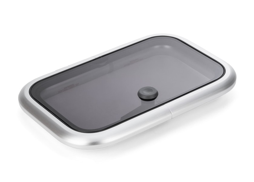 Купить Люк палубный низкопрофильный Lewmar Low Profile 39920030 размер 20 272x417x25мм вырез 202x347мм с самоподдерживающейся крышкой 7ft.ru в интернет магазине Семь Футов