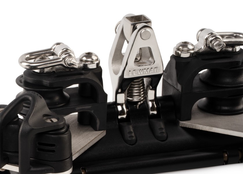 Купить LEWMAR 29432816 Автомобиль-путешественник со шкивом и шипом / размер 2 88814-bvs 7ft.ru в интернет магазине Семь Футов