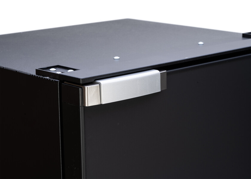 Купить VITRIFRIGO 0400-0571 C85i Холодильник / 85 л. / черный 7ft.ru в интернет магазине Семь Футов