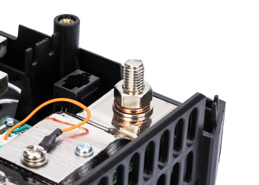 Купить VICTRON Lynx Shunt VE.Can / M10 41578-bvs 7ft.ru в интернет магазине Семь Футов