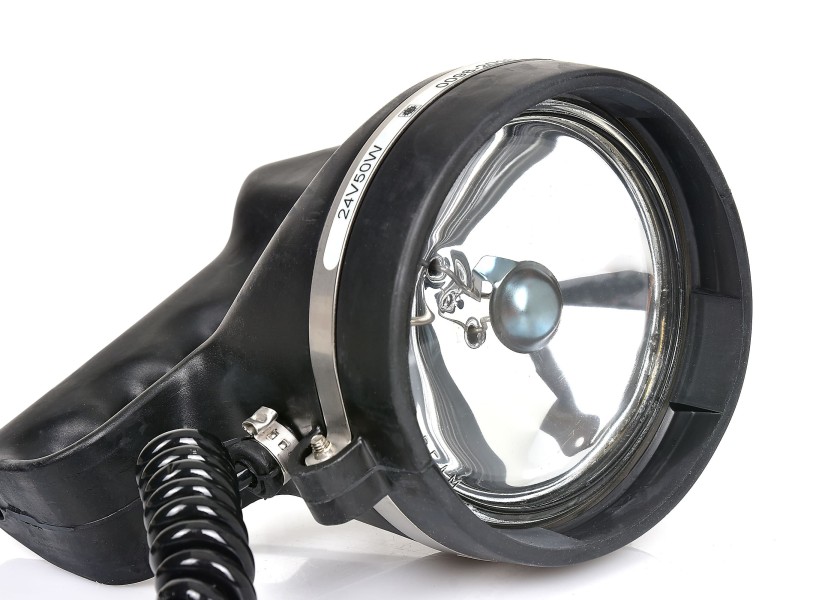 Купить AQUA SIGNAL BREMEN Portable Search Light / 12 V / 50 W 22451-bvs 7ft.ru в интернет магазине Семь Футов