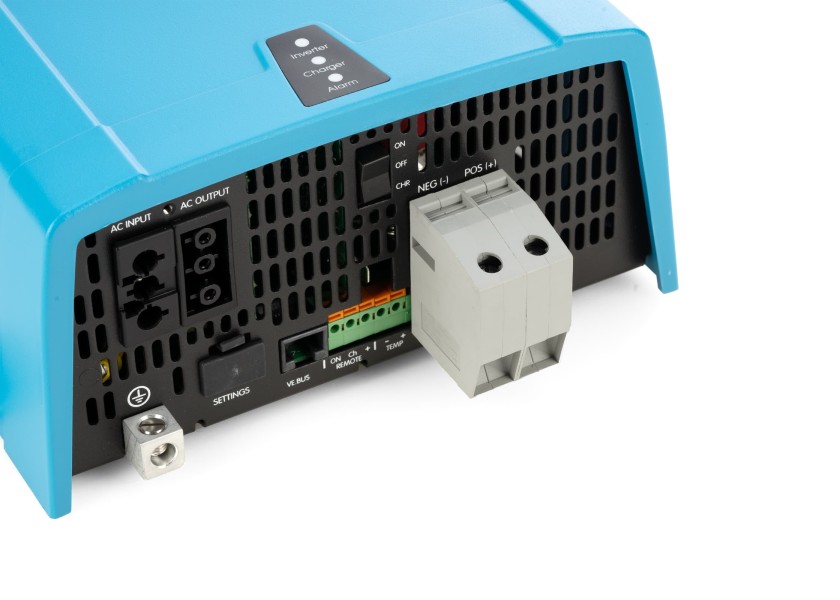 Купить VICTRON PMP122120000 MultiPlus Инвертор/Зарядное устройство 12 В / 1000 Вт / 50 А 7ft.ru в интернет магазине Семь Футов