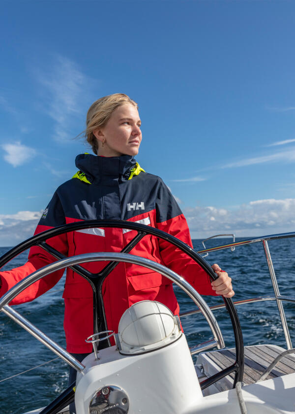 Купить HELLY HANSEN 34486_162-S Женская парусная куртка PIER 4.0 / красный / Размер одежды: S 7ft.ru в интернет магазине Семь Футов