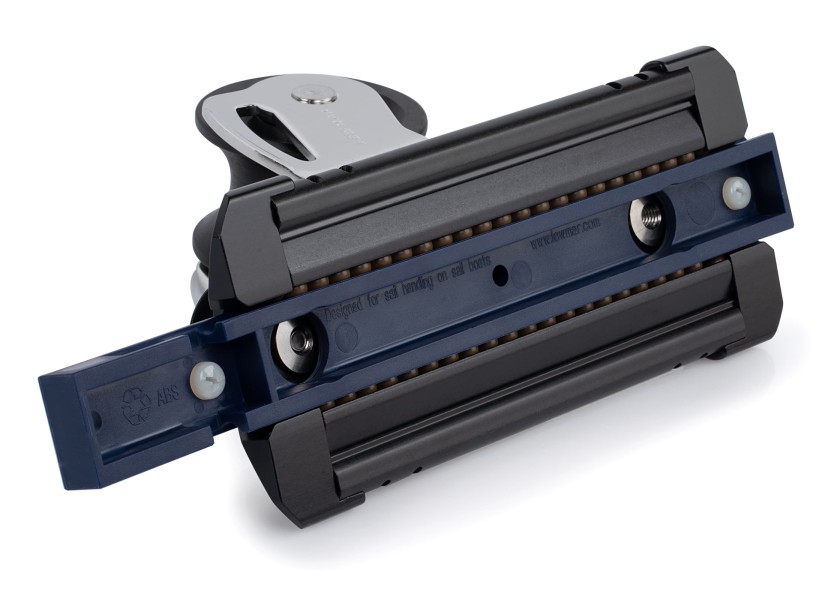 Купить LEWMAR 29442331 Генуя, автомобиль с блоком и шкивом / размер 2 / правый борт 7ft.ru в интернет магазине Семь Футов