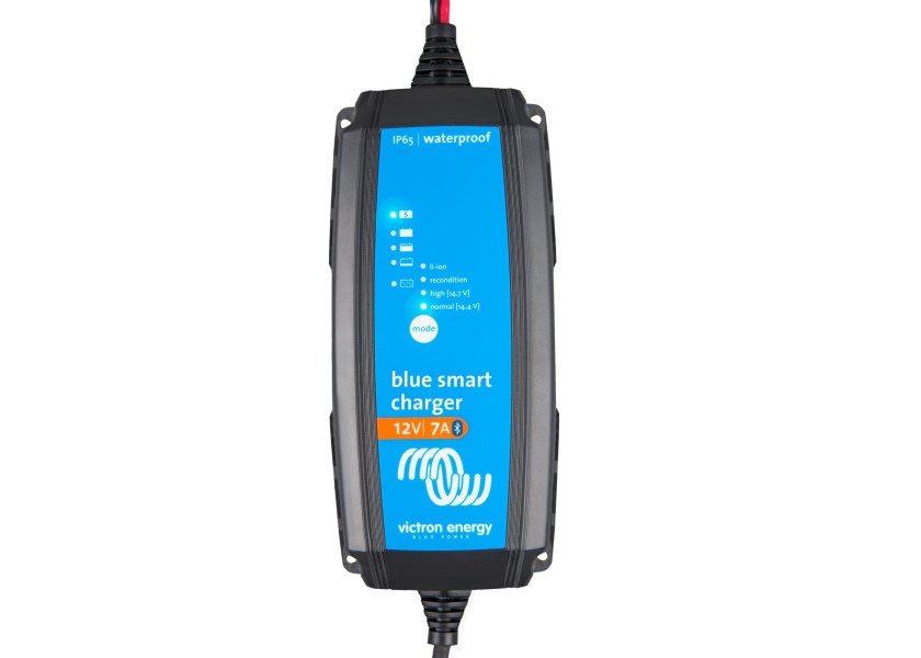 Купить VICTRON BPC120731034R Умное зарядное устройство синего цвета IP65 12 В / 7 А 7ft.ru в интернет магазине Семь Футов