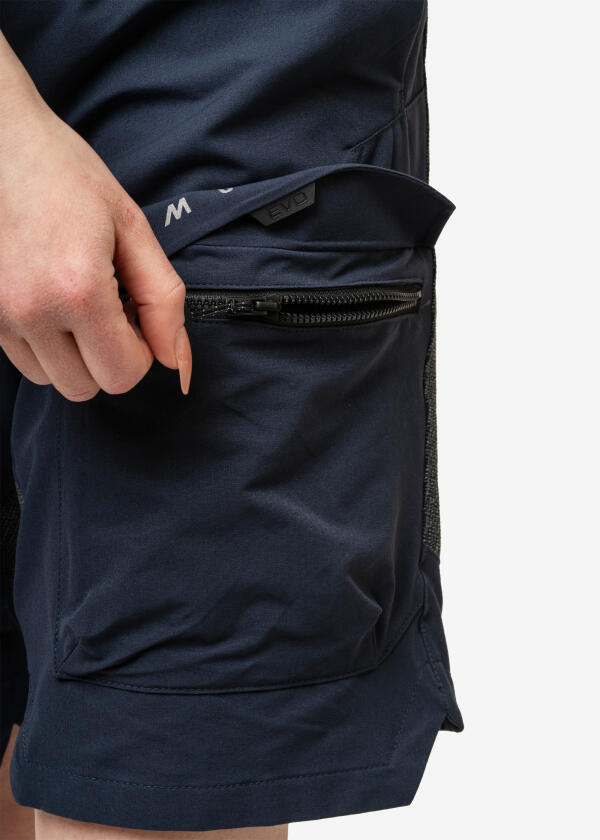 Купить MUSTO Women's Evolution Performance Stretch Shorts / navy 482785-bvs 7ft.ru в интернет магазине Семь Футов