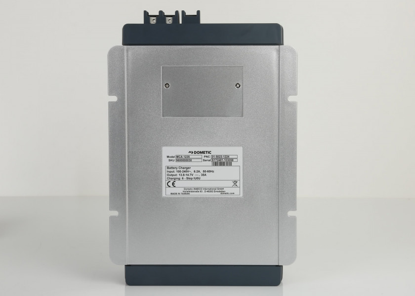 Купить Зарядное устройство IU0U Dometic PerfectCharge MCA 1235 9600000030 179 x 63 x 274 мм 35 A 12 В 7ft.ru в интернет магазине Семь Футов
