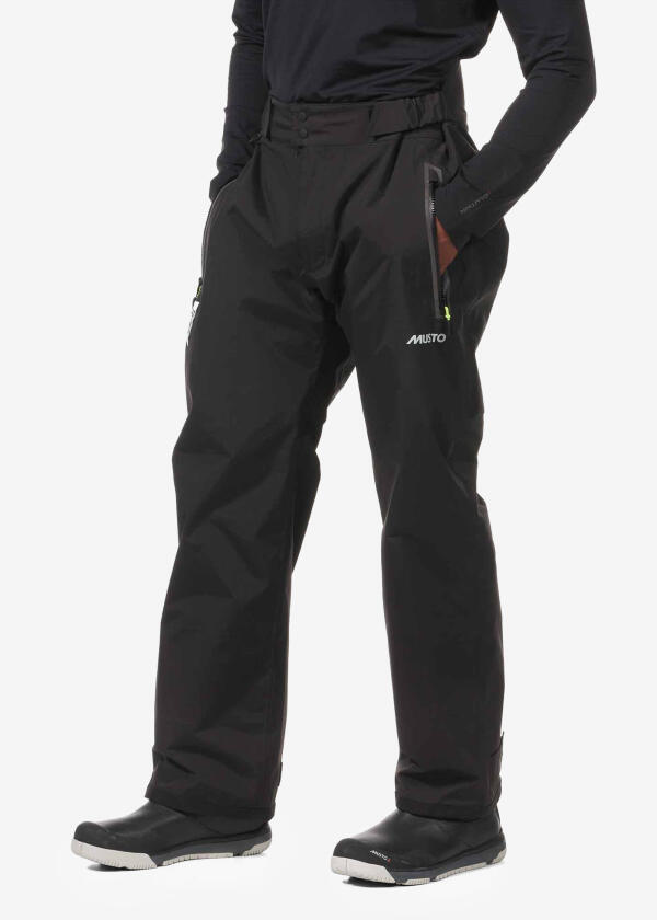 Купить MUSTO 82402_990-M BR1 Solent Брюки с высокой спинкой Мужской / черный / Размер одежды: М 7ft.ru в интернет магазине Семь Футов