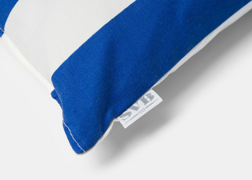 Купить Kapok Decorative Cushion / royal blue / wide stripes 57394-bvs 7ft.ru в интернет магазине Семь Футов