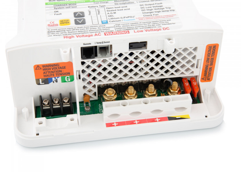 Купить STERLING Pro Charge Ultra 12V / 50A Charging Device / 3 charging outputs 33096-bvs 7ft.ru в интернет магазине Семь Футов
