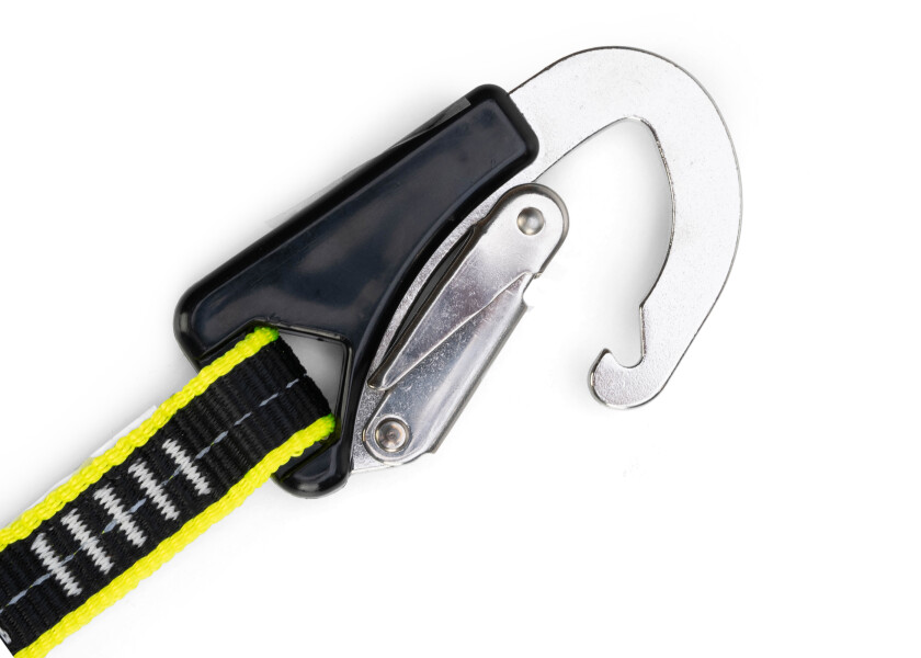 Купить Эластичная страховочная стропа Plastimo 66840 1.5 м с двумя карабинами из нержавеющей стали черная 7ft.ru в интернет магазине Семь Футов