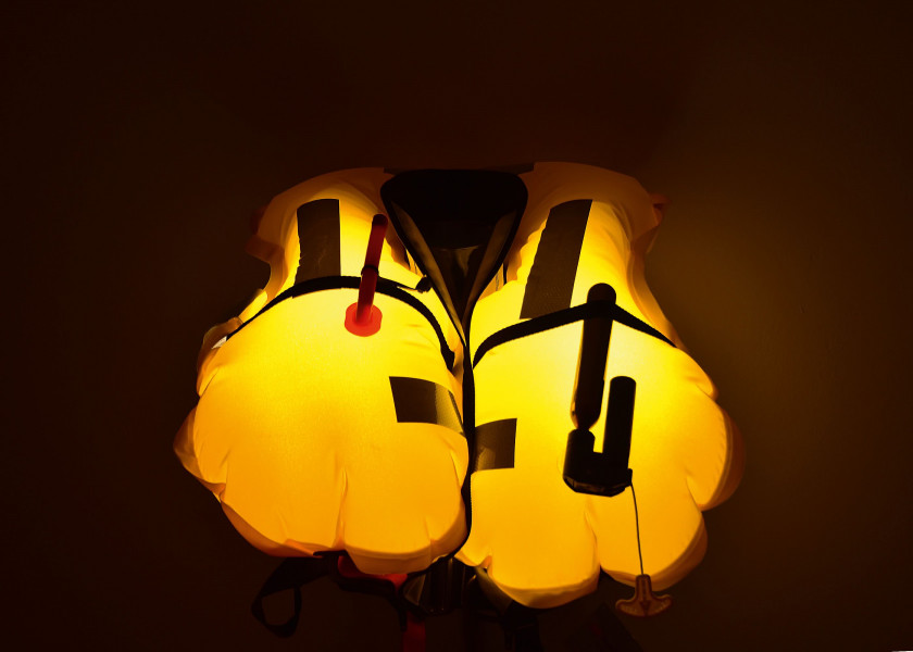 Купить SPINLOCK LUME ON Life Jacket Light 46864-bvs 7ft.ru в интернет магазине Семь Футов