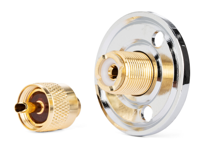 Купить Палубный проходной антенный разъем Glomex RA105 для коаксиальных кабелей на хромированной опоре 7ft.ru в интернет магазине Семь Футов