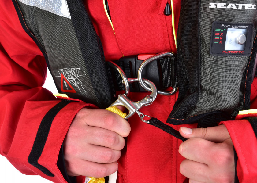 Купить KONG Спасательный круг, эластичный/с двумя карабинами 22311-bvs 7ft.ru в интернет магазине Семь Футов