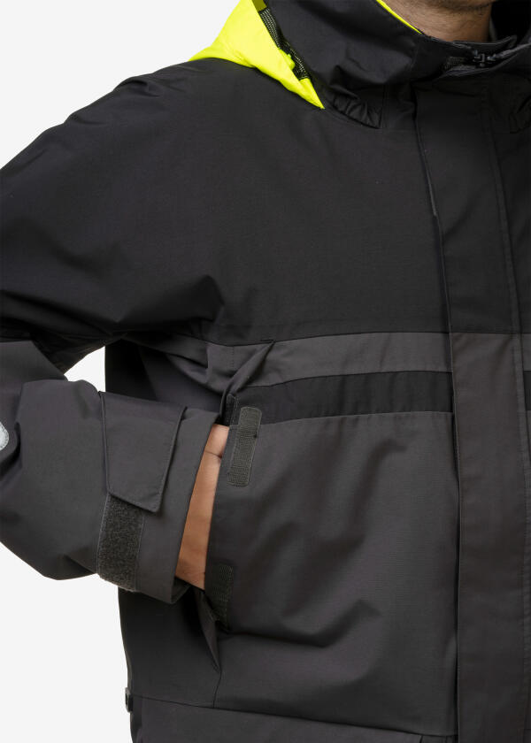 Купить HELLY HANSEN 34484_980-M Мужская парусная куртка PIER 4.0 / черное дерево / Размер одежды: М 7ft.ru в интернет магазине Семь Футов