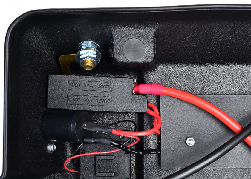 Купить Батарейный ящик / черный 22671-bvs 7ft.ru в интернет магазине Семь Футов